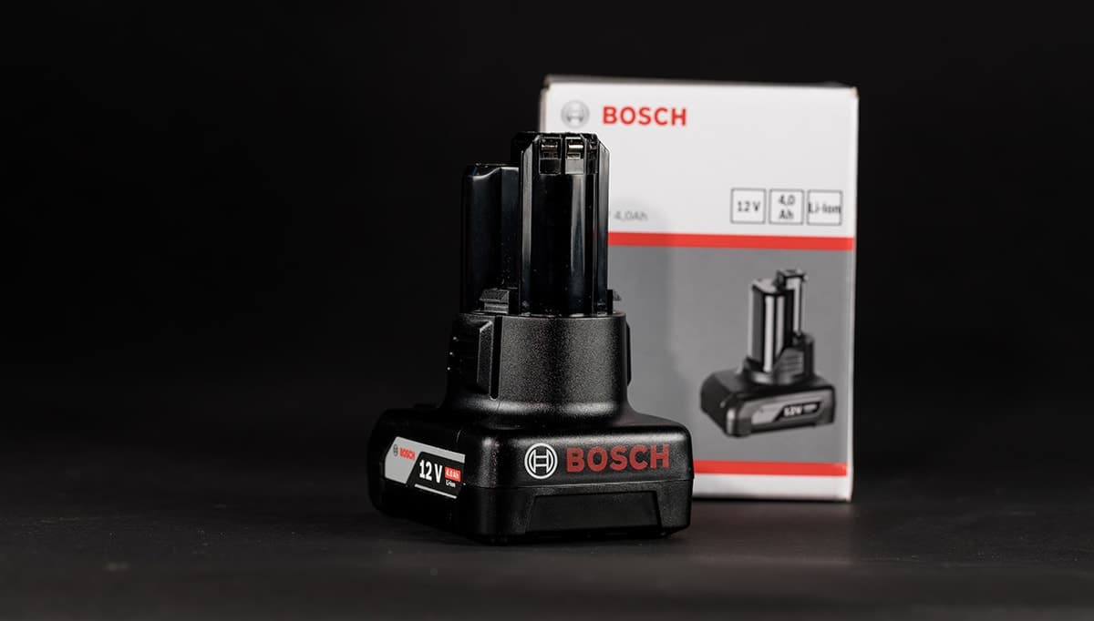Batteri for lokkstifter